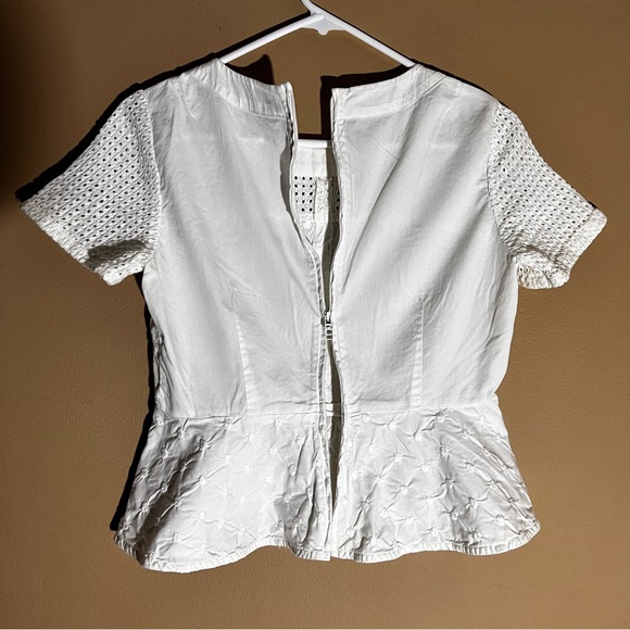 GAP PEPLUM EMBROIDERED TOP BLOUSE SIZE 2 - Picture 10 of 13